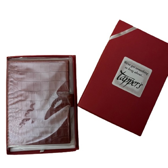 Maroon Red Embossed Croc Leather Photo “Brag Book” in original packaging - Picture 1 of 3